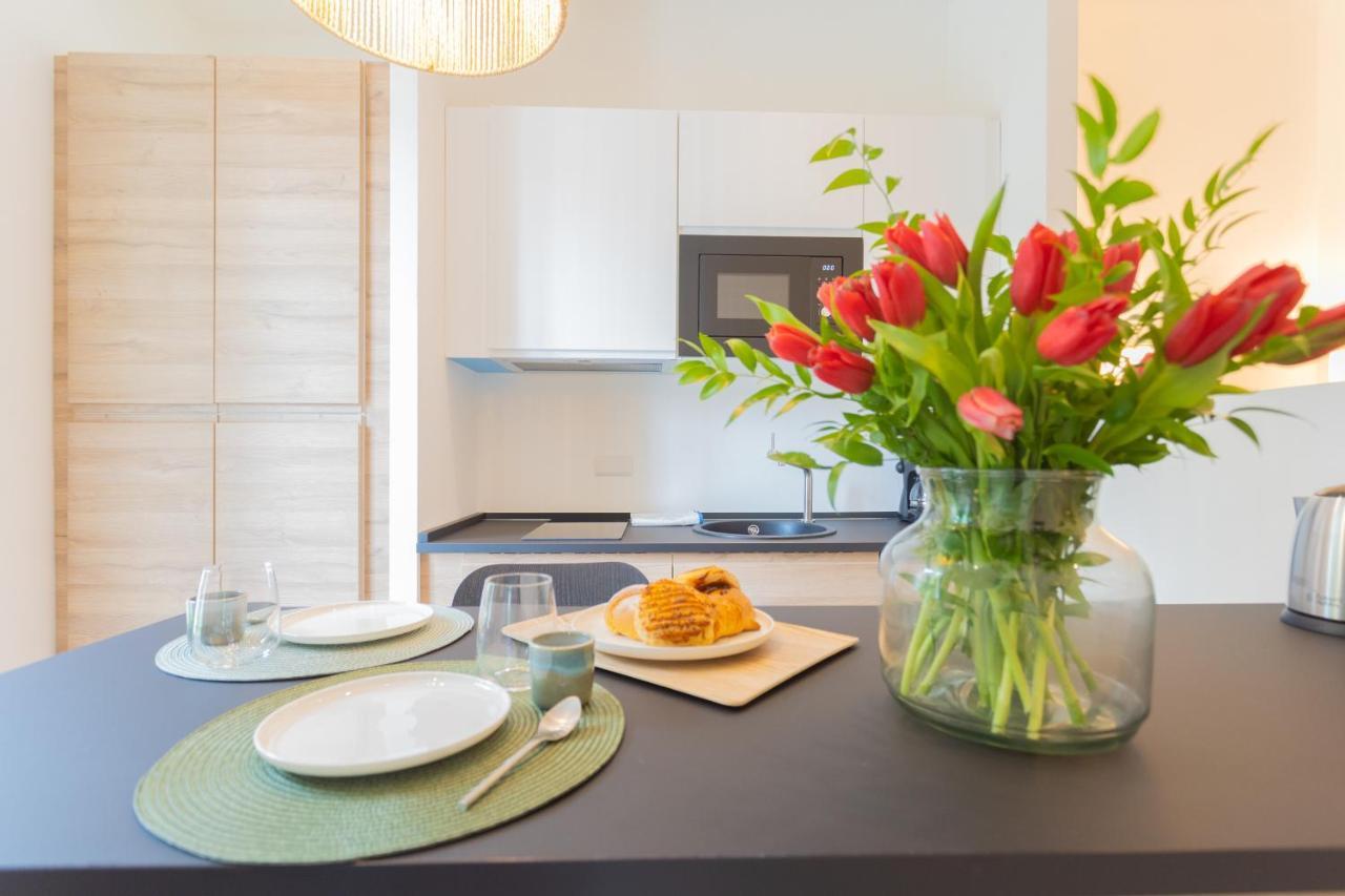 Enchanted Como Lake - Tremezzo Apartments By Rent All Como Exteriör bild