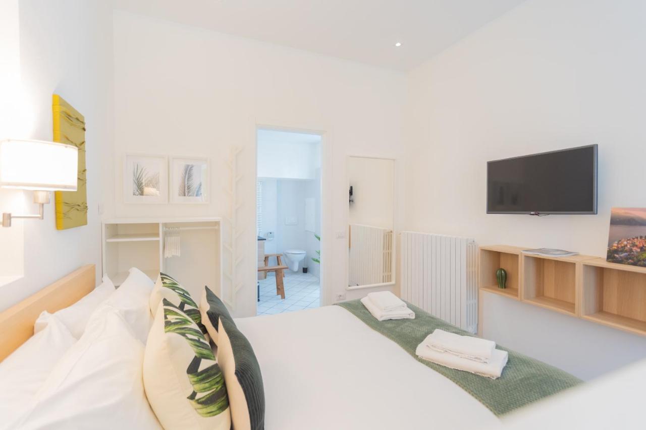 Enchanted Como Lake - Tremezzo Apartments By Rent All Como Exteriör bild